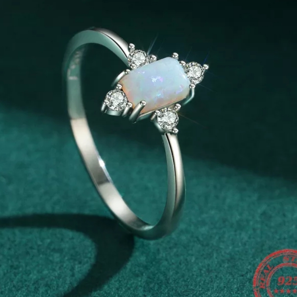🔹️Beautiful Opal 925 SS Ring!